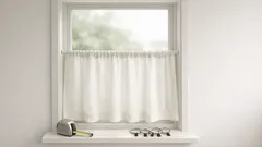 How to get instant window privacy with a tension rod, no drilling needed